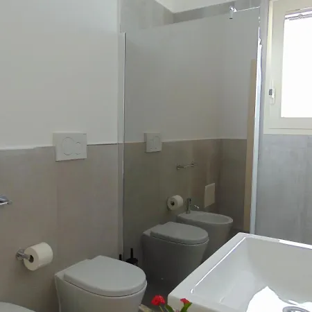 Dimora Tra Gli Ulivi * Torre Suda