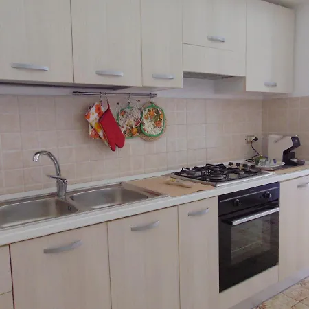 Hotel Dimora Tra Gli Ulivi 4*