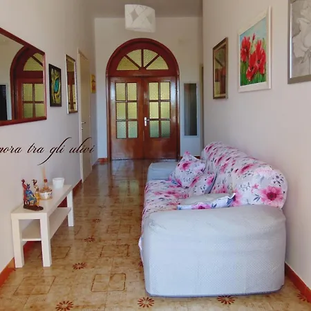 Villa Dimora Tra Gli Ulivi *